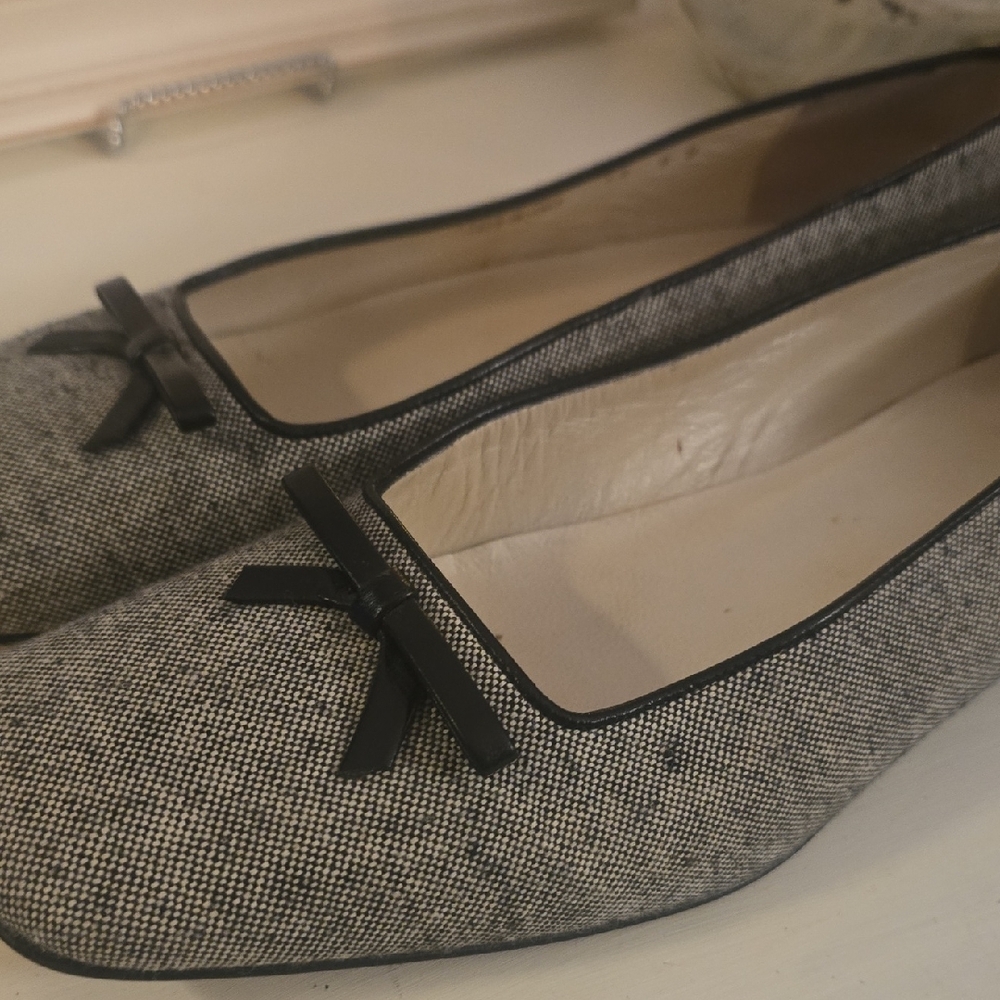 COACH Women's Black and Cream Bow Loafers - Picture 3 of 6